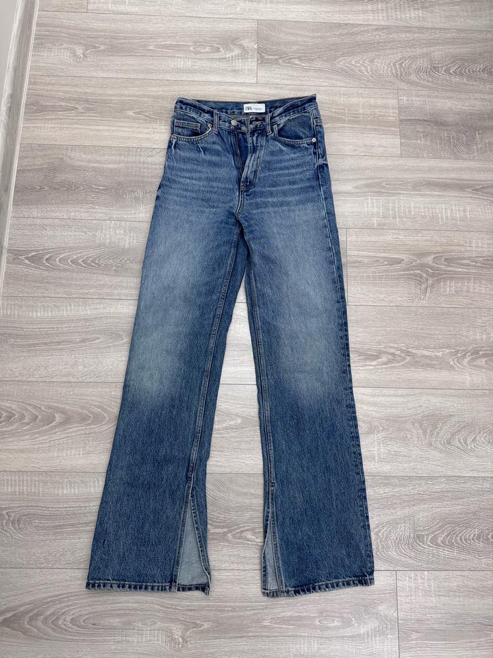 Джинсы Zara прямые с высокой посадкой синие