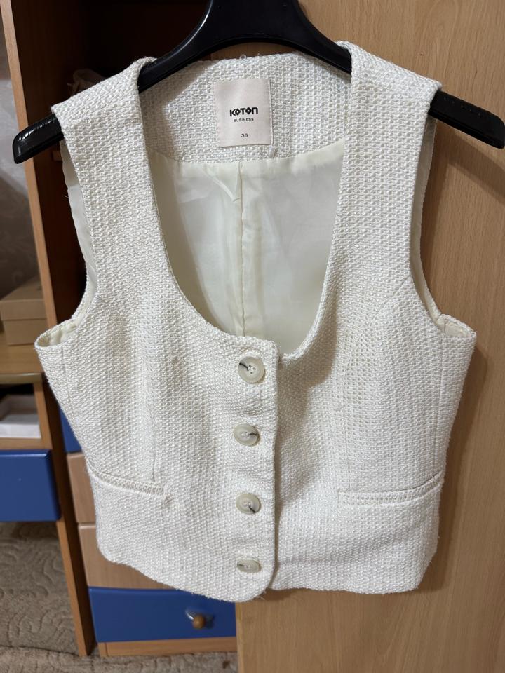 Жилет Koton