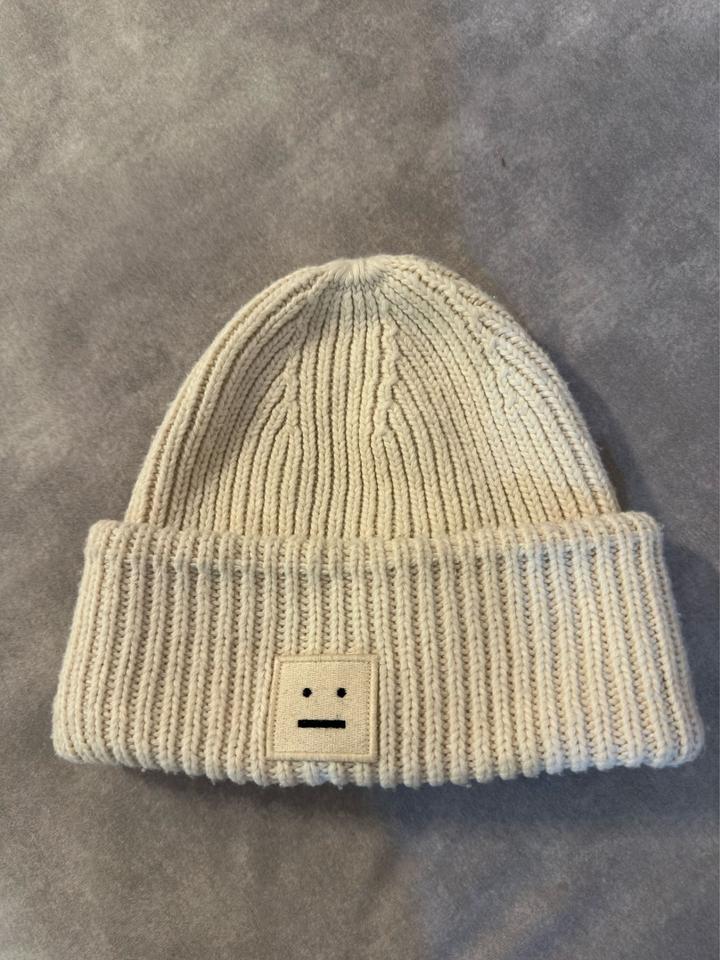 Шапка Acne Studios