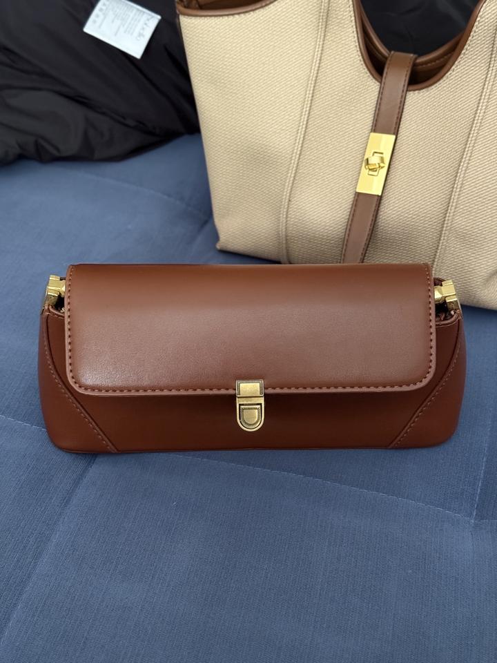 Нет бренда