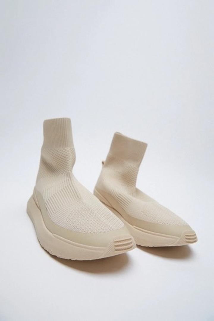 Кроссовки Zara