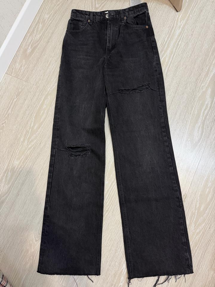 Джинсы Zara
