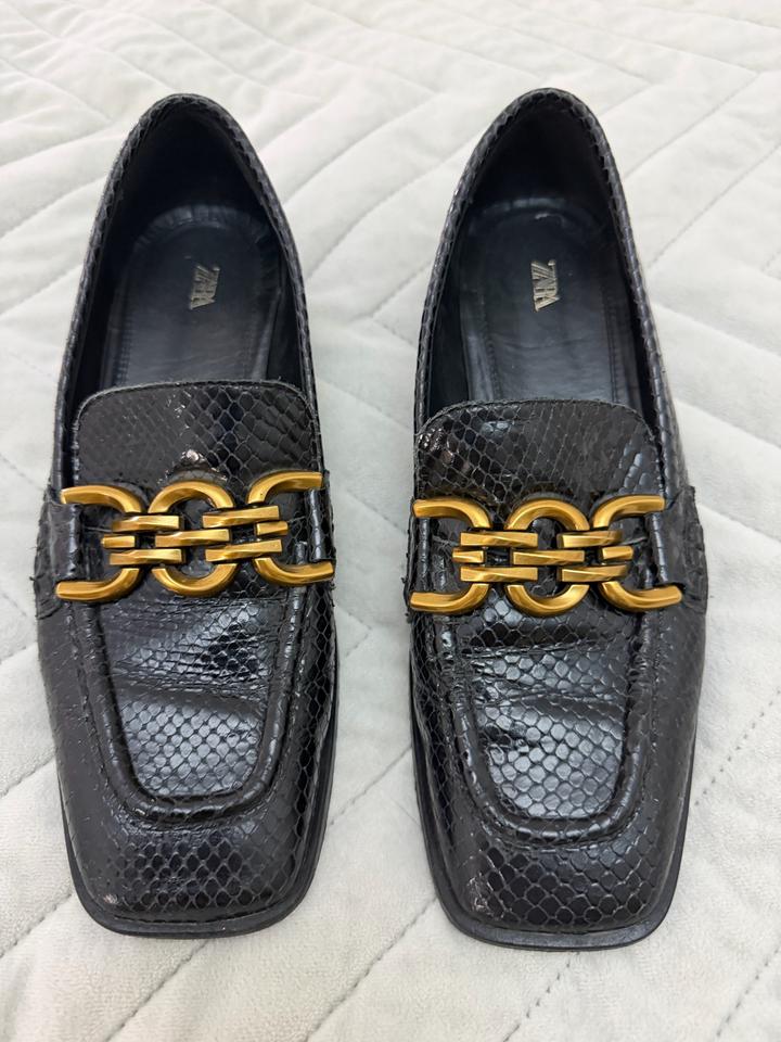 Лоферы Zara