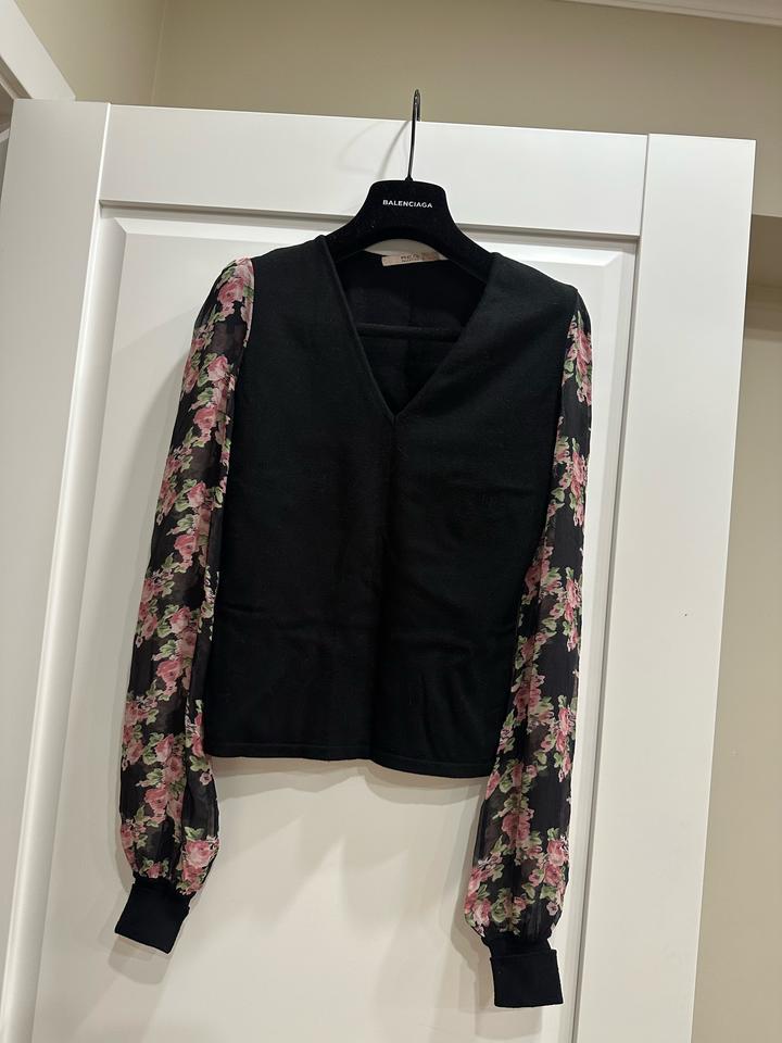 RED Valentino