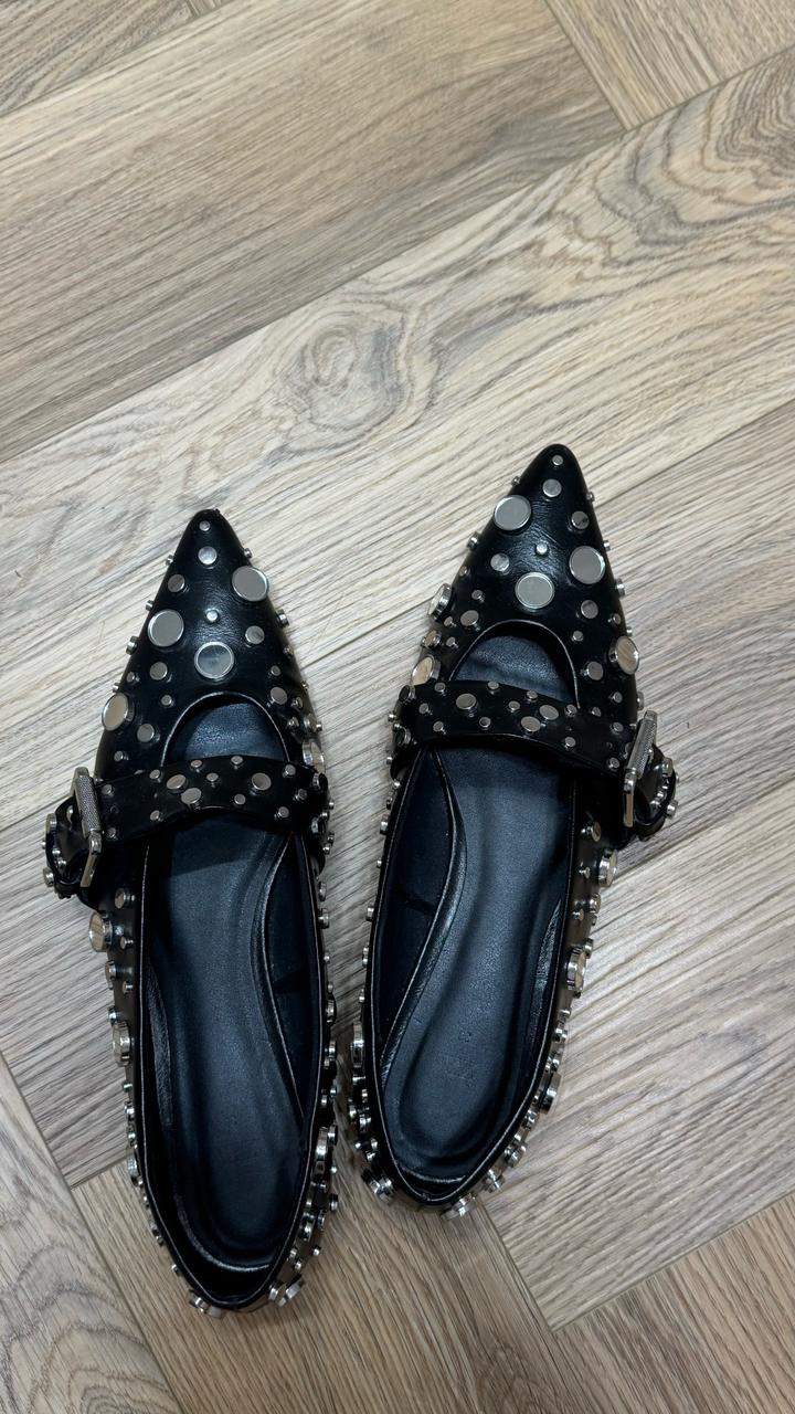 Балетки ZARA с заклепками