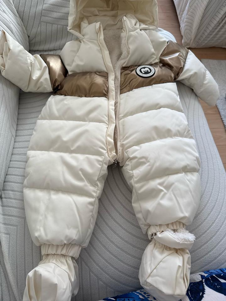 Зимний комбинезон Molo
