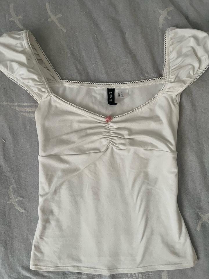 H&M