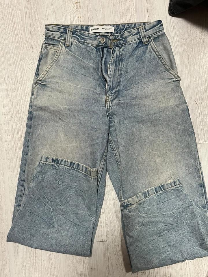Джинсы Bershka