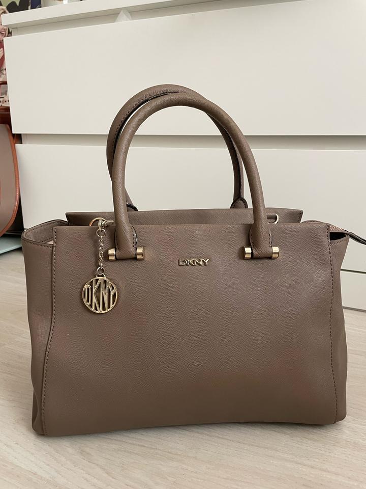 DKNY