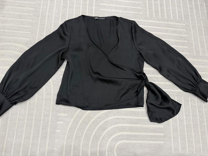 Блузка ZARA на запах