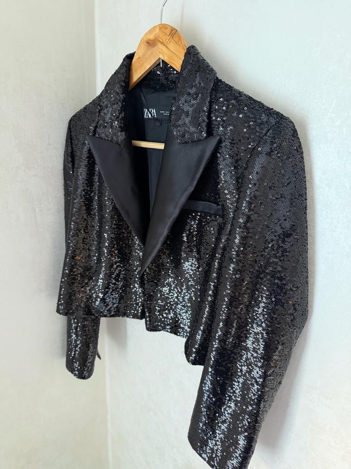 Укороченный жакет Zara в пайетках
