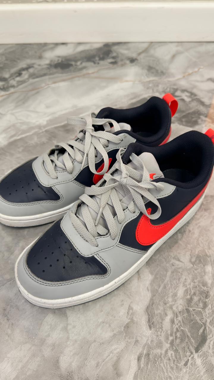 Кроссовки Nike