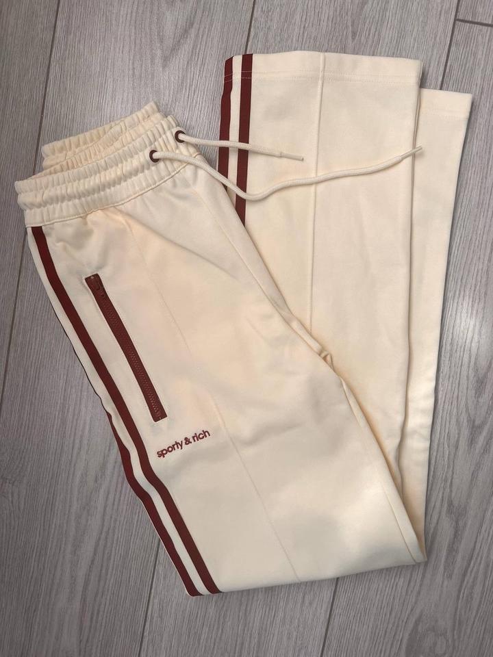 Sporty & Rich
