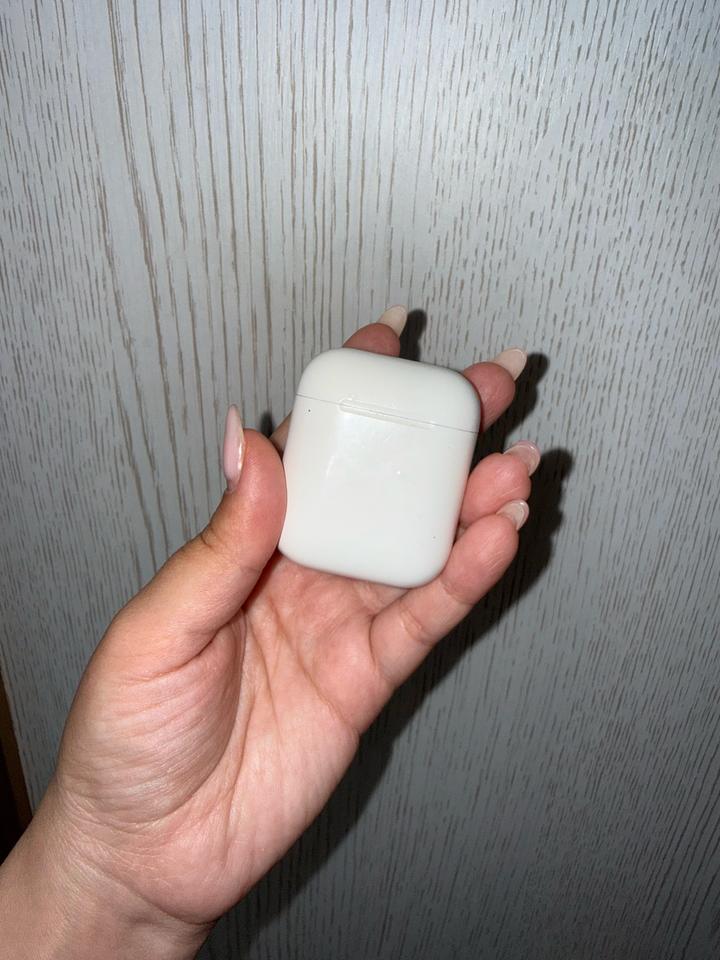 Apple Наушники в кейсе