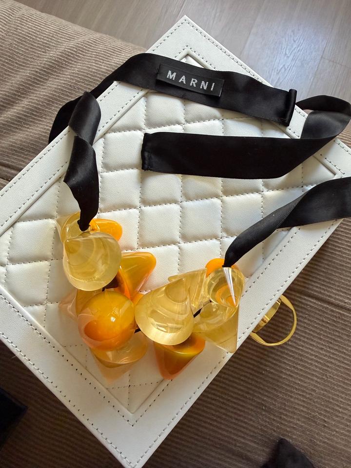 Колье Marni