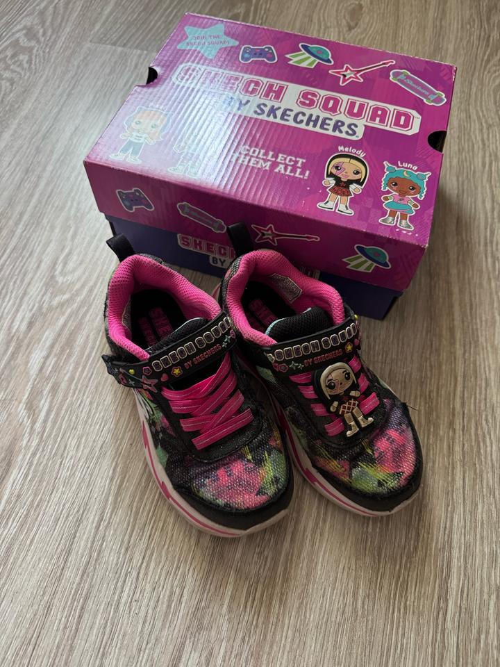 Кроссовки Skechers