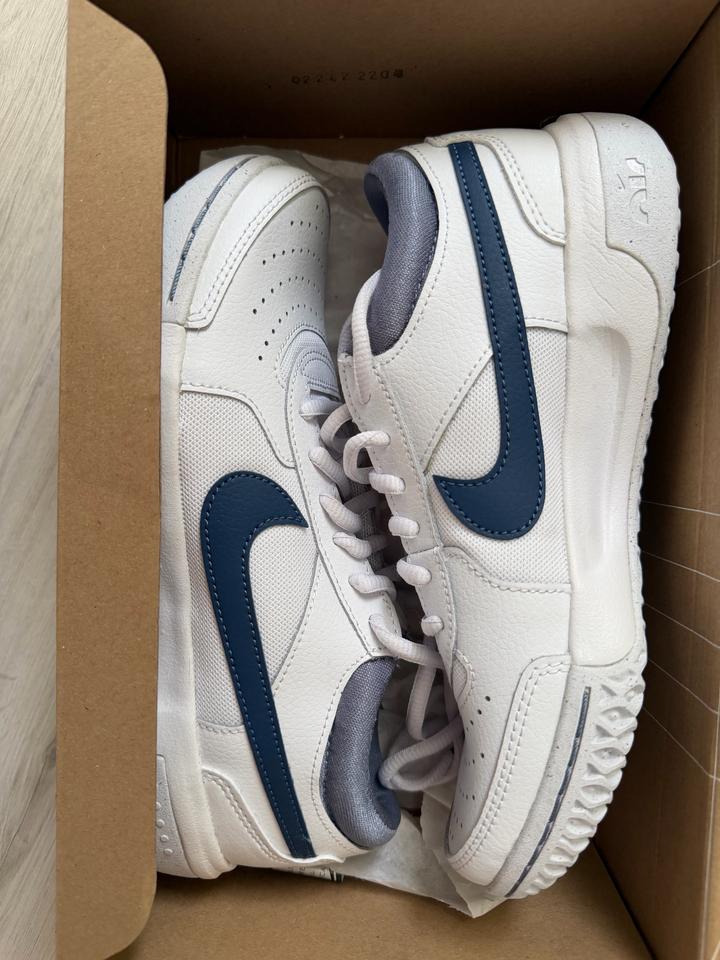 Кроссовки Nike Court Lite