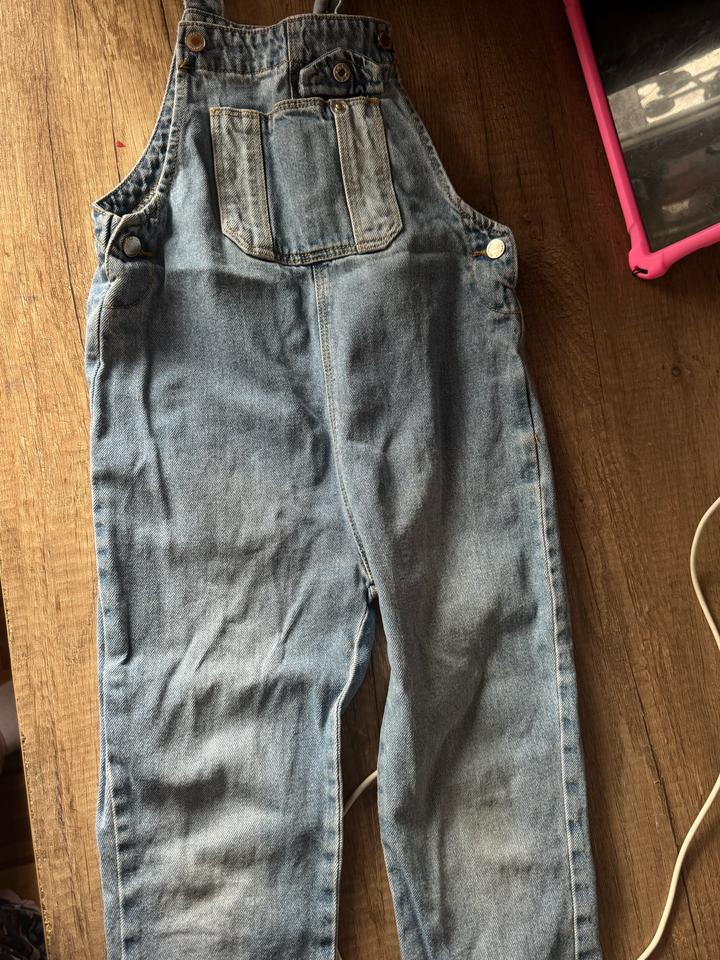Джинсовый комбинезон ZARA