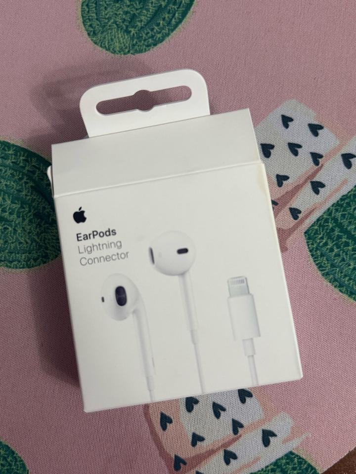 Наушники Apple EarPods Lightning и Кабель TTEC USB TypeC (M), USB Type-A