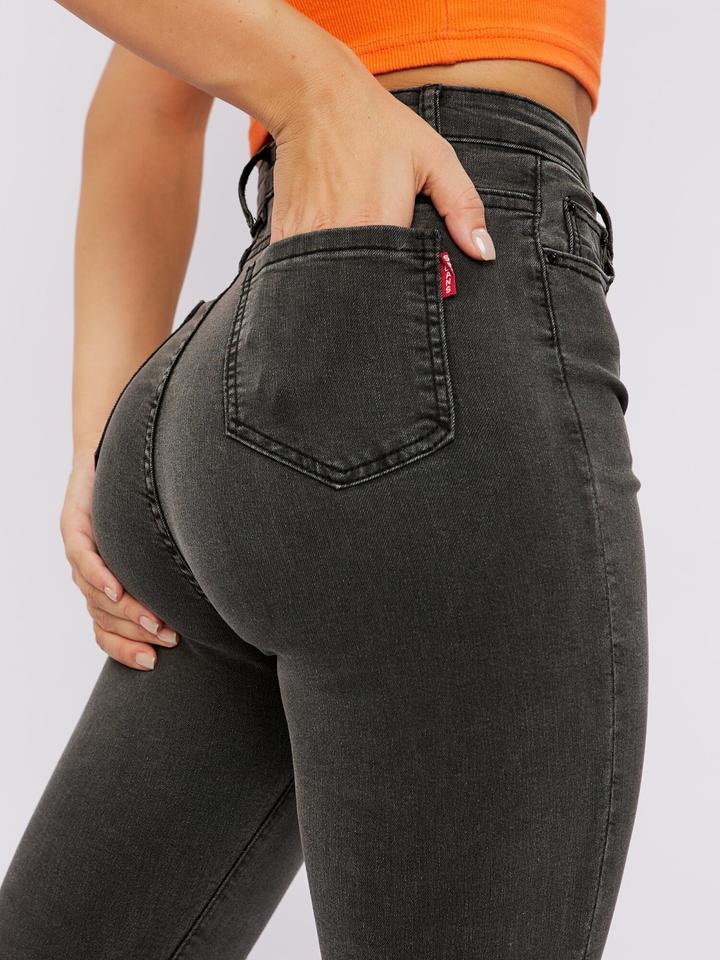 Levi's