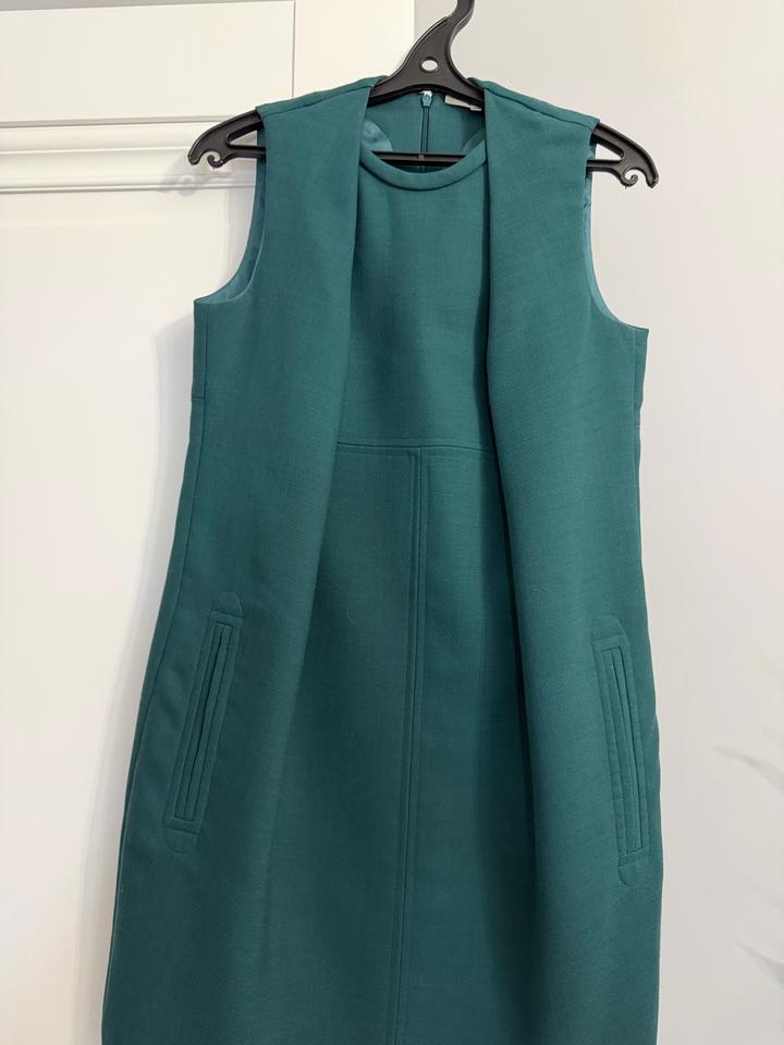 Платье carven