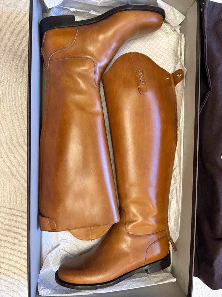 Женские кожаные сапоги GUCCI
