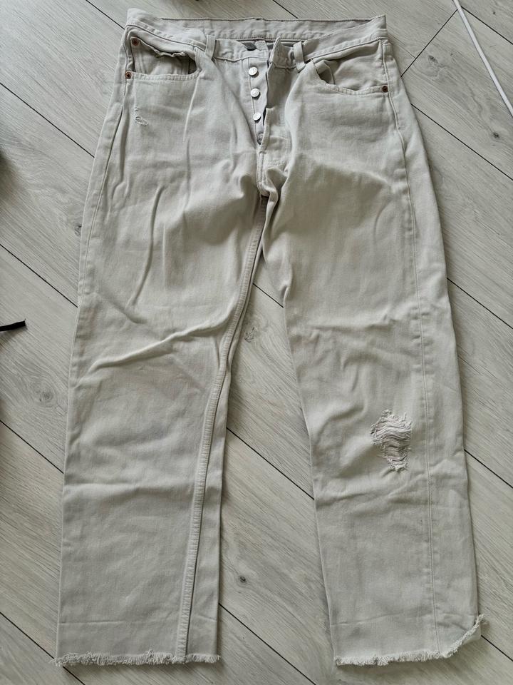 Levi's