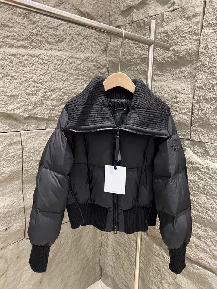 стильная куртка moncler