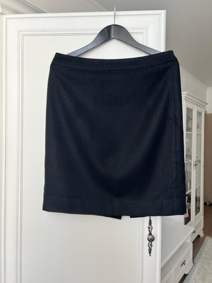 the pencil skirt