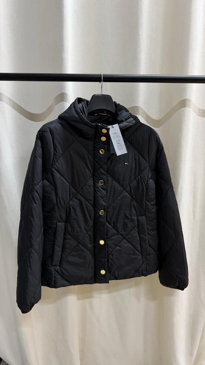Tommy Hilfiger