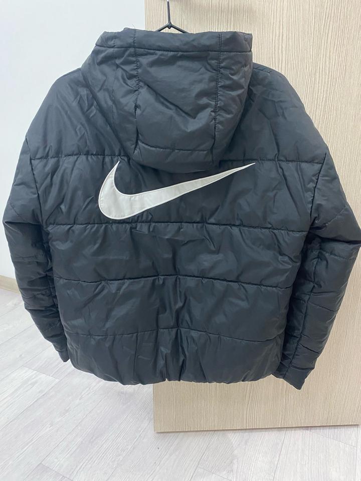 Куртка Nike