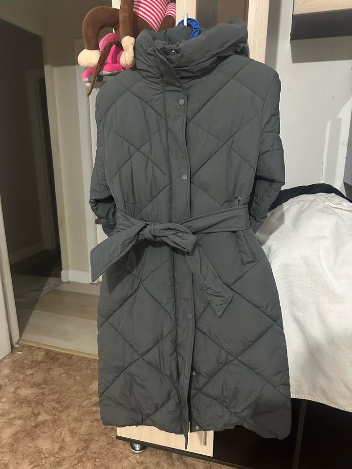 moon mango Стеганый пуховик с капюшоном и поясом