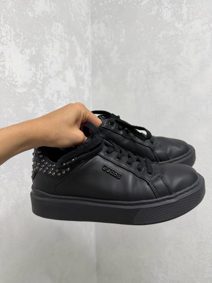 GUESS