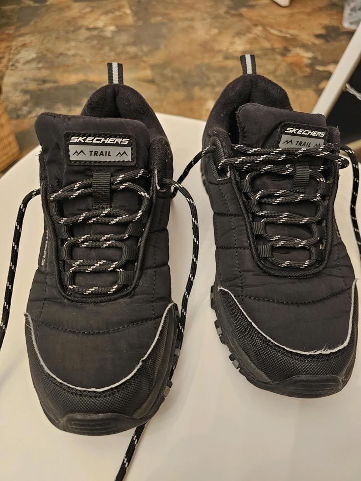 кроссовки Skechers