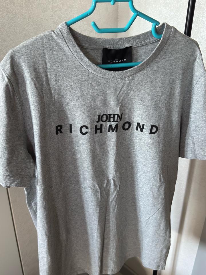 Футболка серая John Richmond