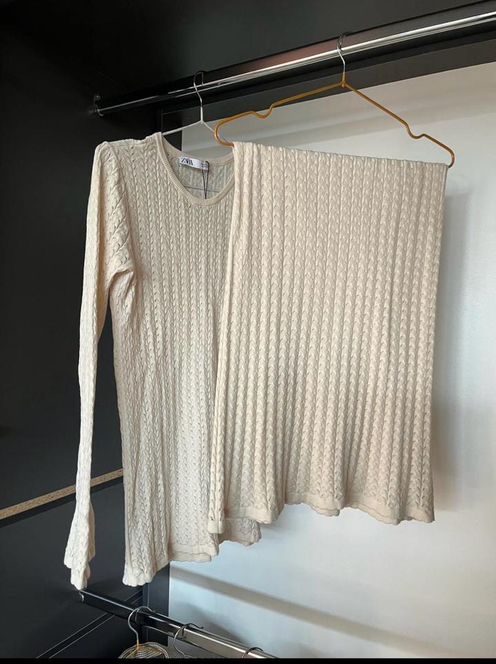 Вязаный костюм ZARA