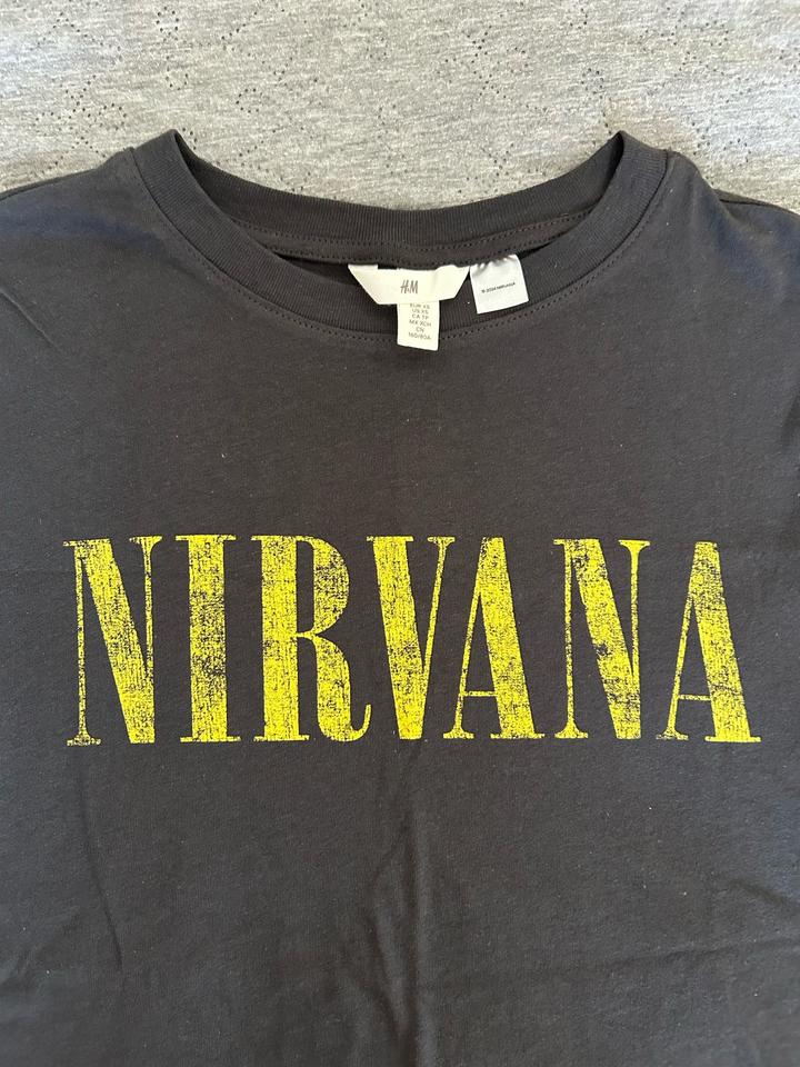 Футболка H&M Nirvana