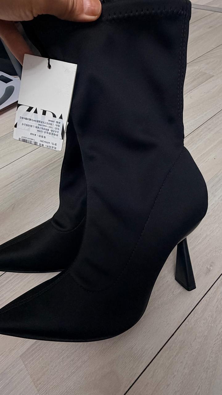 Новые Ботильоны ZARA очень удобные и колодка шикарная и подкладка ортопедическая
