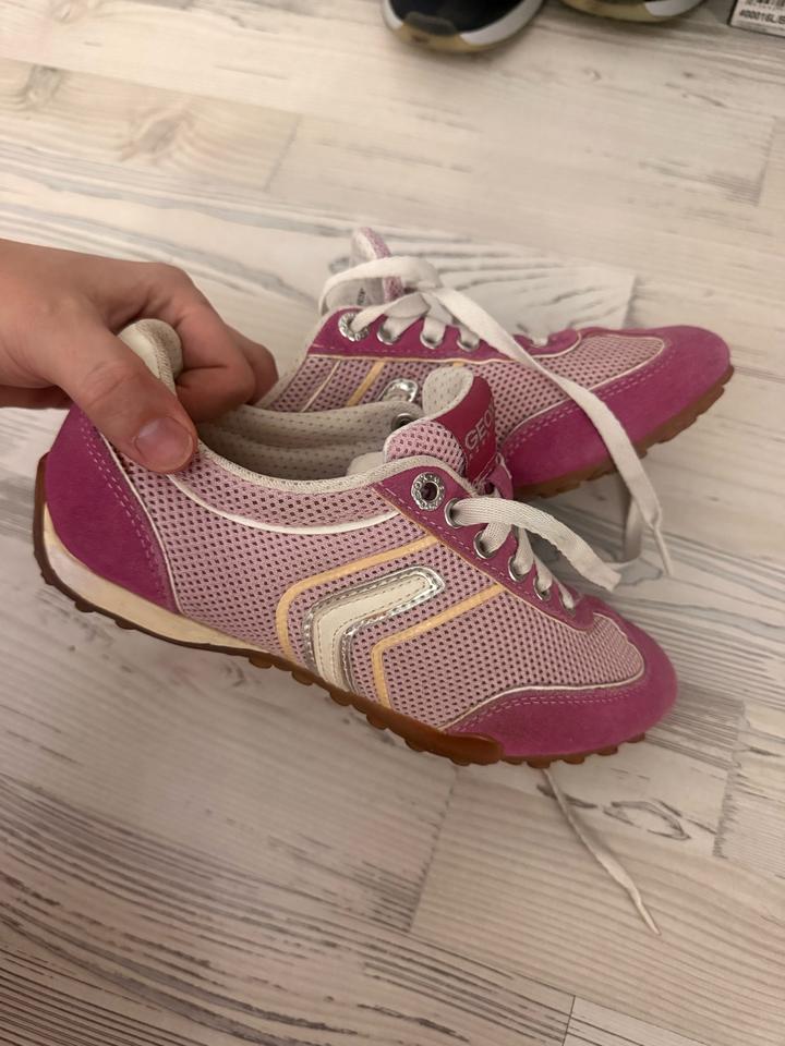 Кроссовки Geox женские