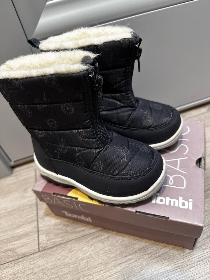 Tombi