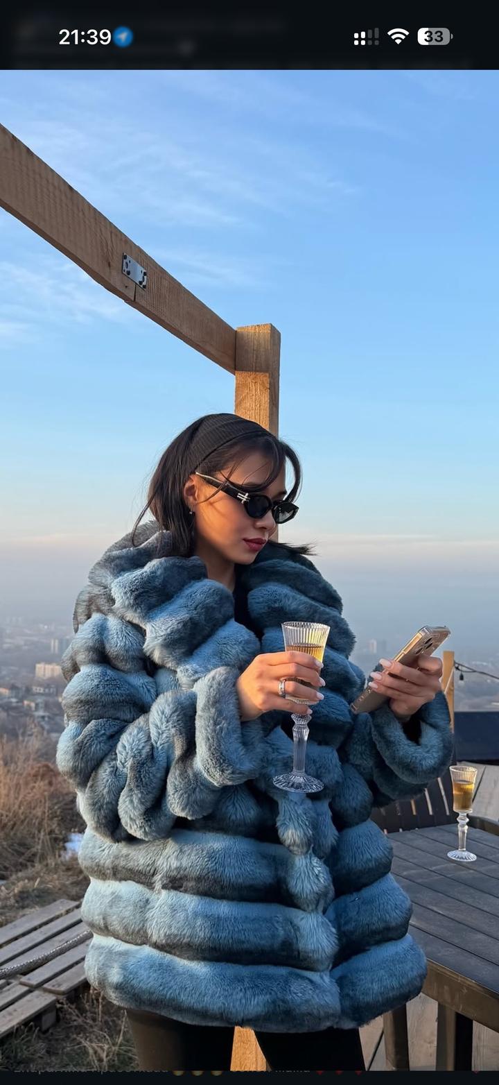 Шуба из искусственного меха