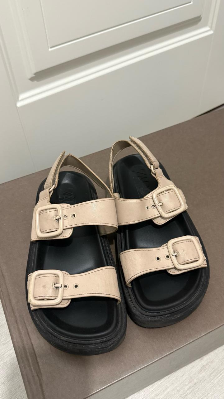 Сандалии ZARA