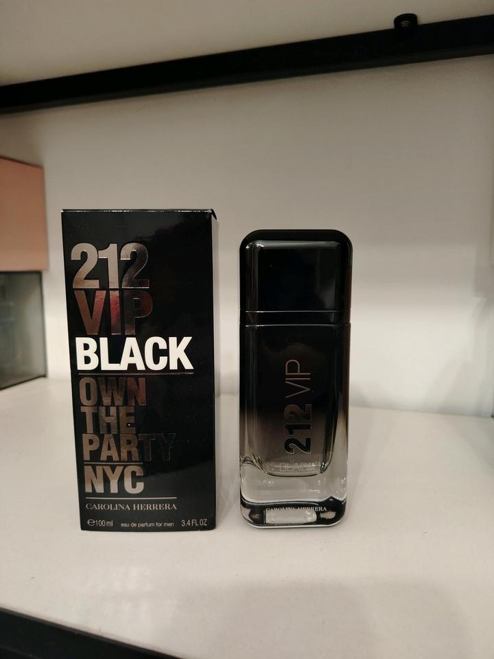 Carolina Herrera мужская парфюмерная вода 212 VIP