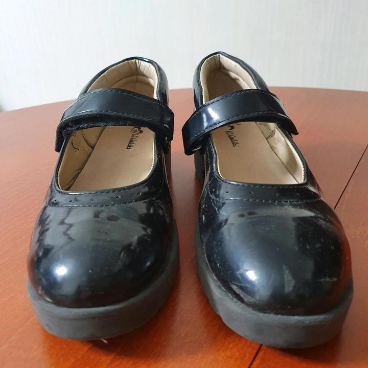 LC Waikiki Туфли школьные на девочку