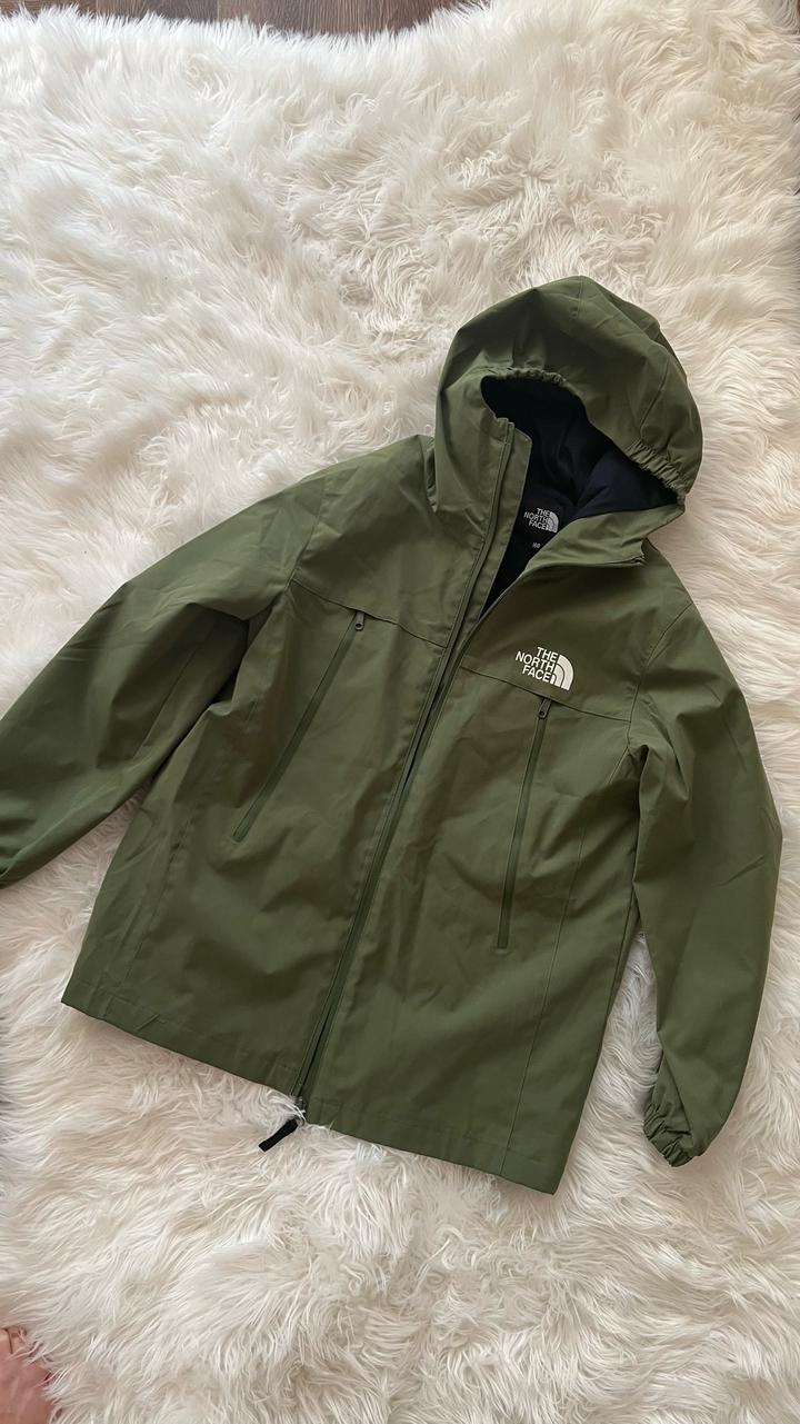 Куртка The North Face новая 160 рр