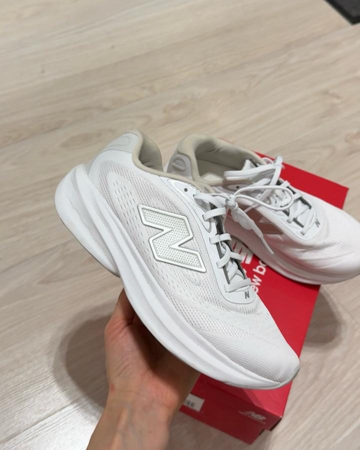 Женские кроссовки New Balance Fresh Foam 680 v9