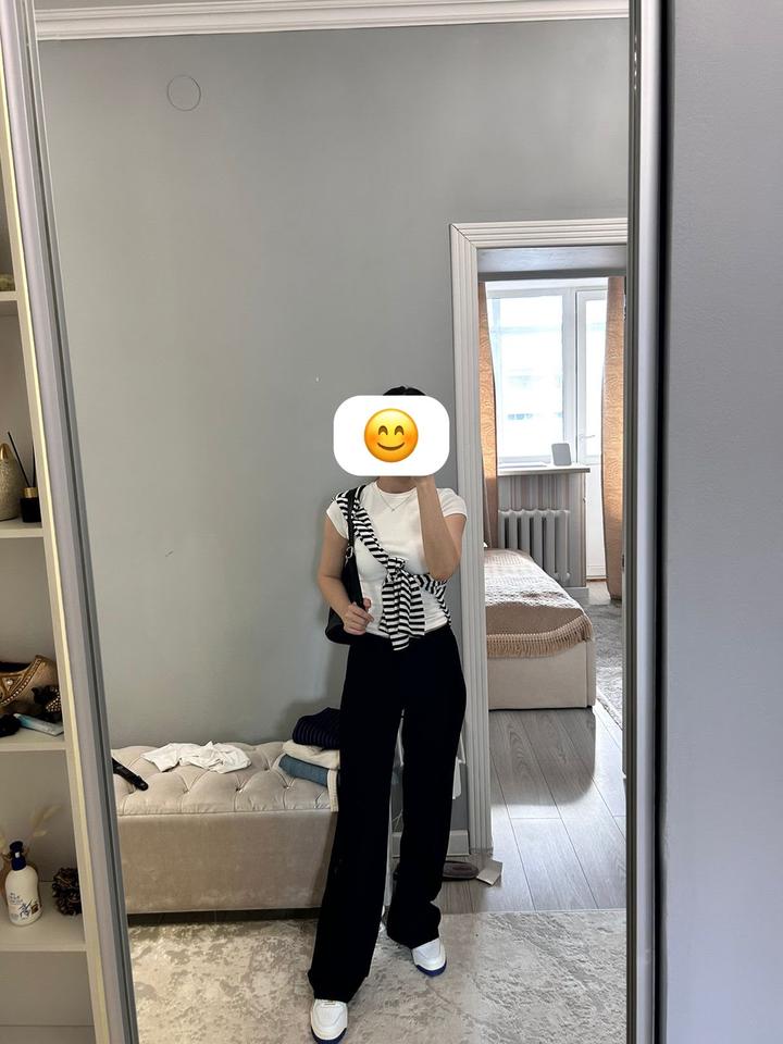 Брюки Bershka