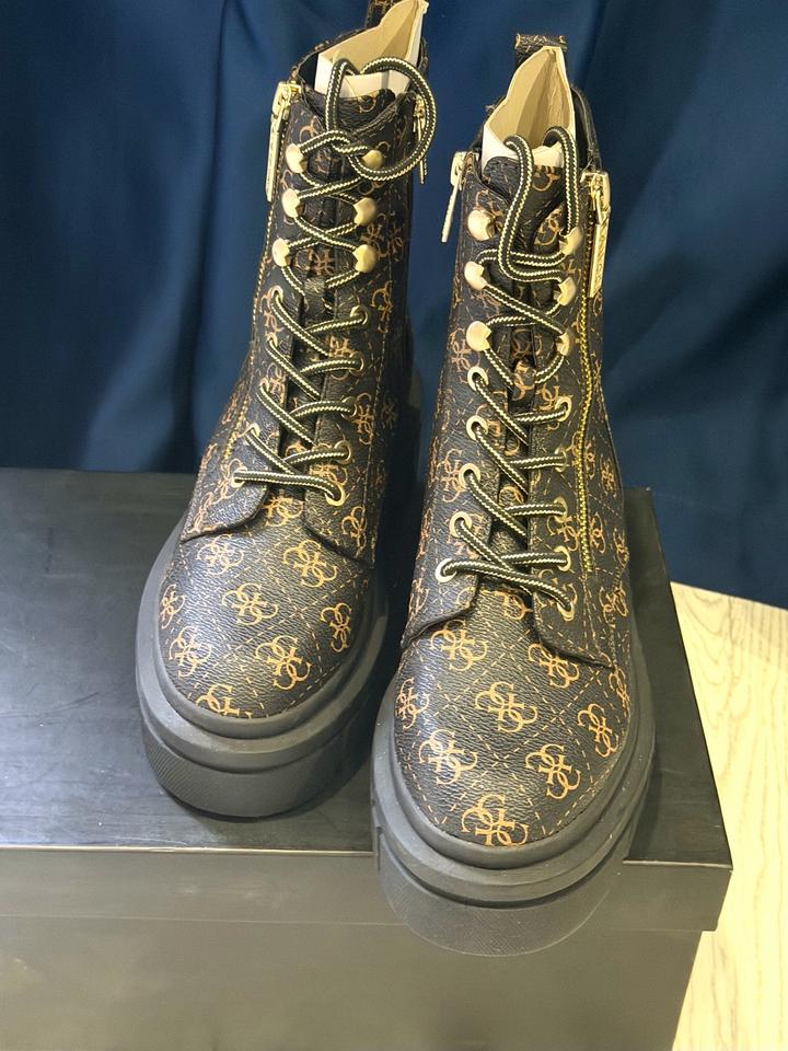 Ботинки Guess