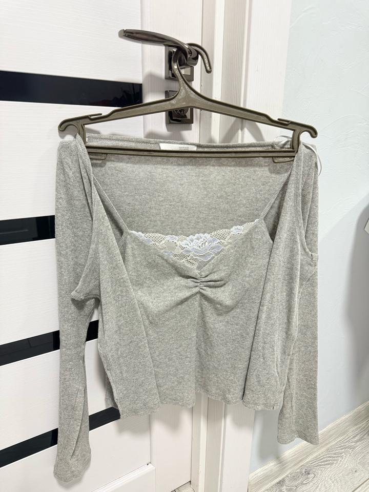 Топ ZARA с кружевом и длинным рукавом