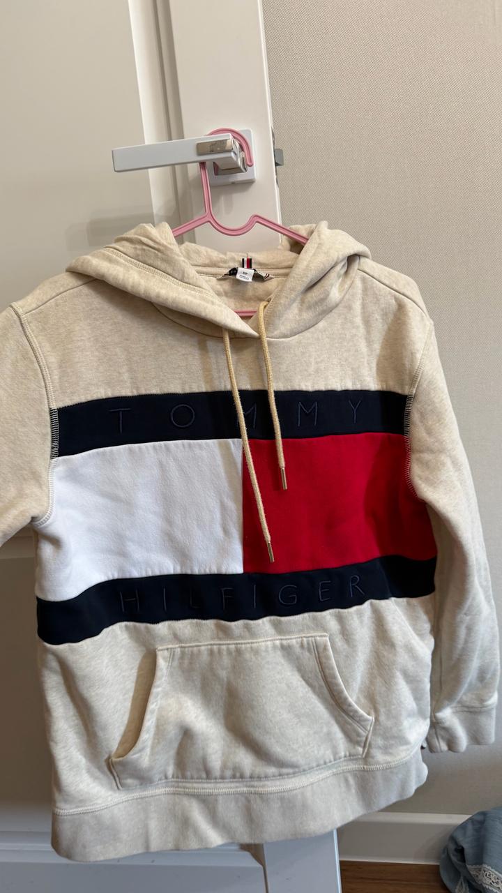 Tommy Hilfiger
